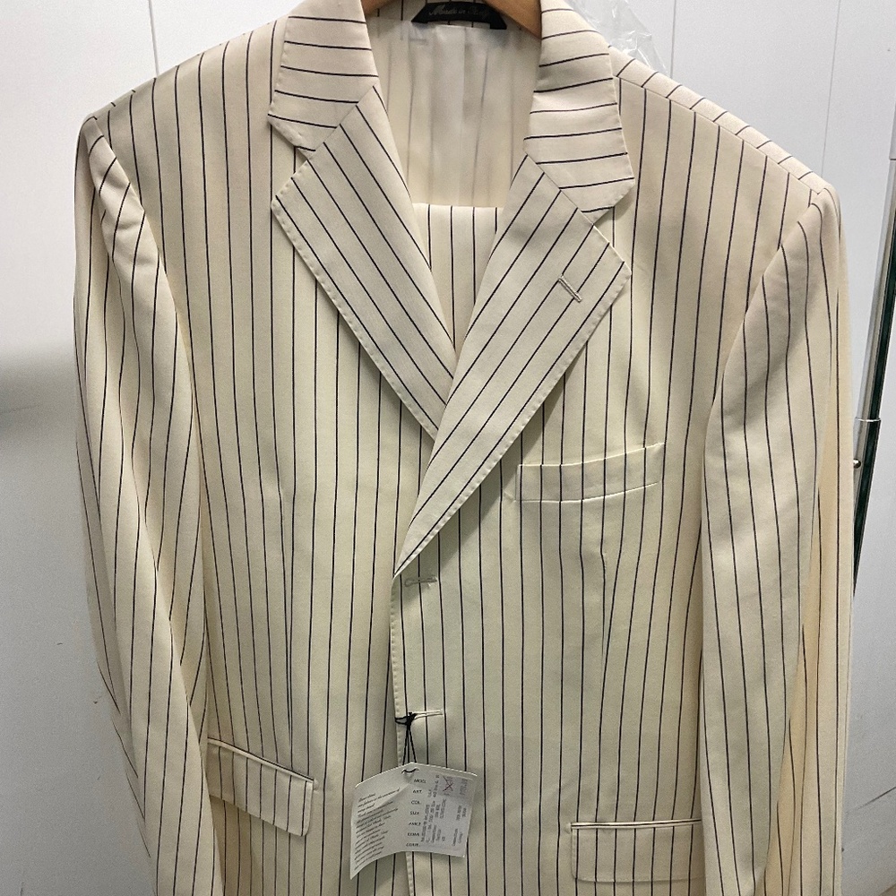 Vintage suit with tags size 40 Reg